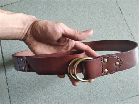 belt with 2 metal rings.